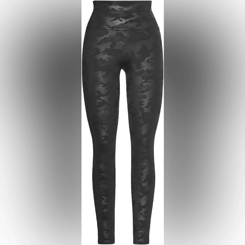 Spanx Faux Leather Camo Leggings Black SzS Like New
